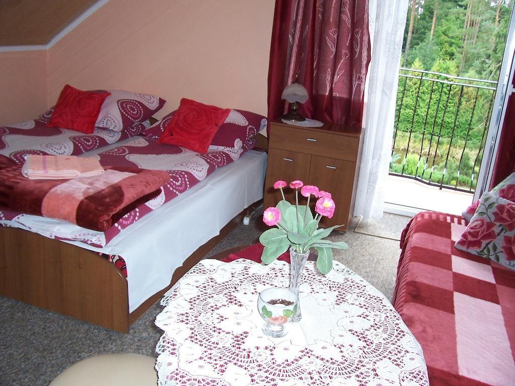 Gosciniec Nad Stawem Villa Шчитно Стая снимка
