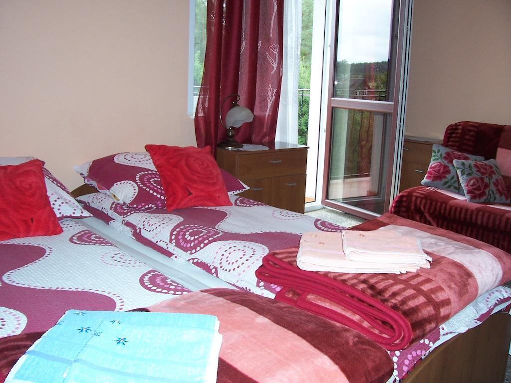Gosciniec Nad Stawem Villa Шчитно Стая снимка